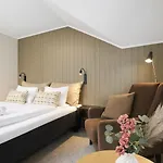 Hotel Flamsbrygga 4*