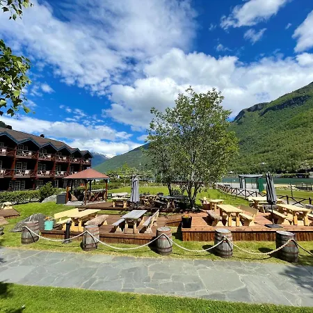 Flamsbrygga 4*