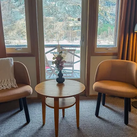 Hotel Flamsbrygga 4*