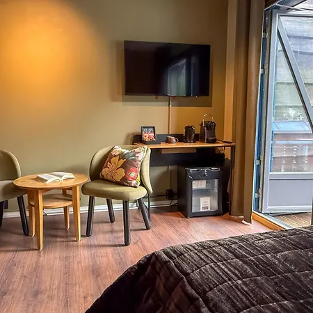 Hotel Flamsbrygga 4*
