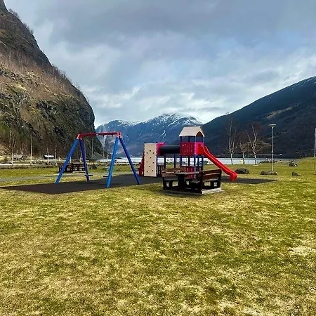 Flamsbrygga Otel 4*