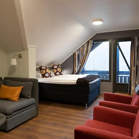 Hotel Flamsbrygga 3*