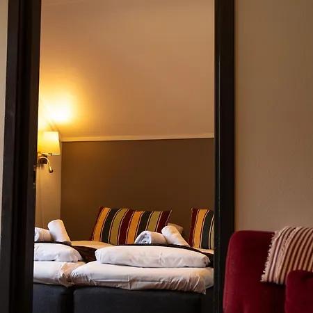 Hotel Flamsbrygga 3*