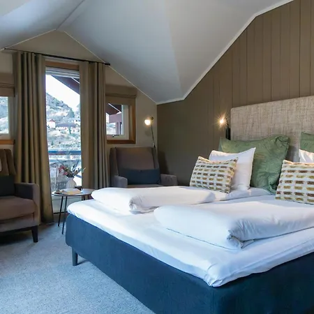 Flamsbrygga 4* Flåm